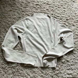 Nike Long Sleeve Dri-Fit Top Sz M Chalk NEW NEVER WORN